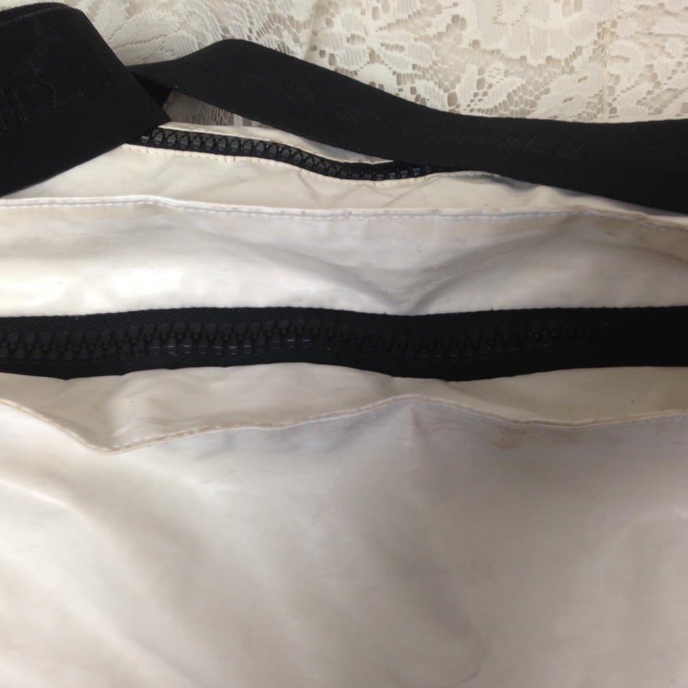 (SOLD) Chanel White-Black Large Weekend -Beach SBag-CB - Picture 4 of 16